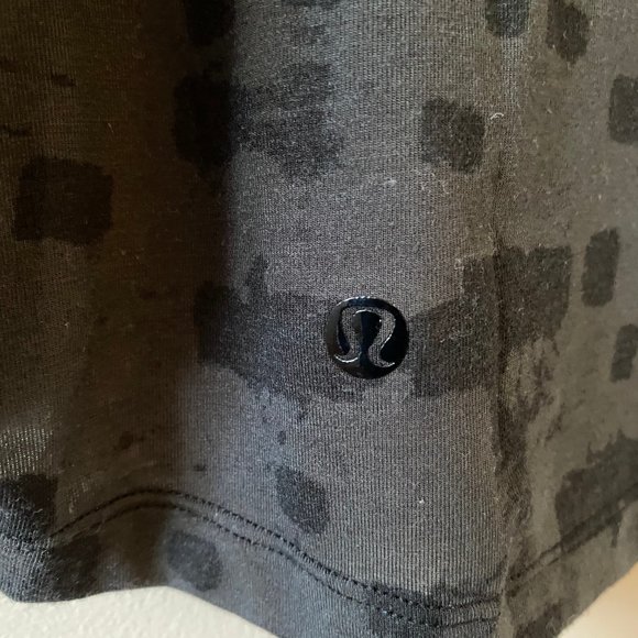 Lululemon Tee - Picture 3 of 5